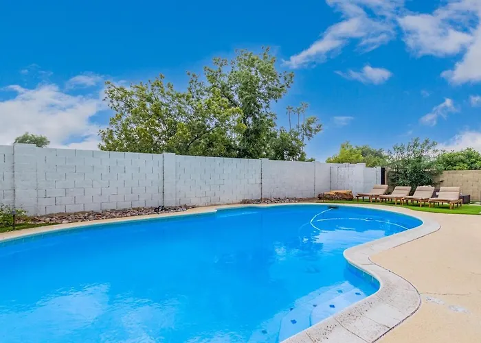 Dom wakacyjny Stylish 3br Pool Getaway Asu & Park *