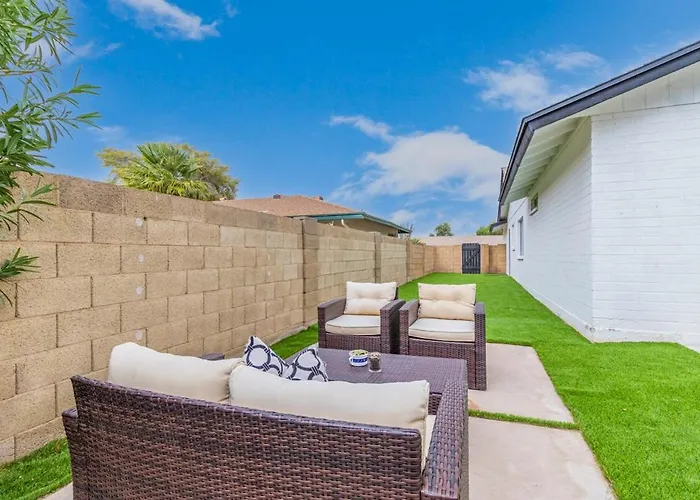 Dom wakacyjny Stylish 3br Pool Getaway Asu & Park *