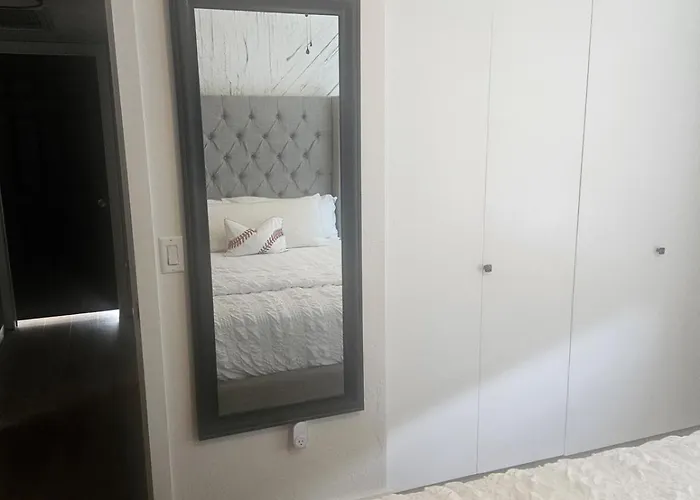 Dom wakacyjny Stylish 3br Pool Getaway Asu & Park